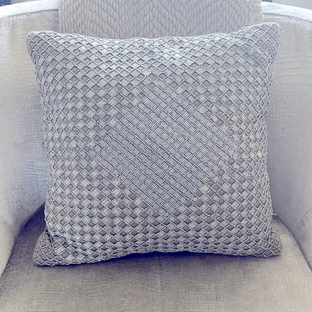 Throw pillow